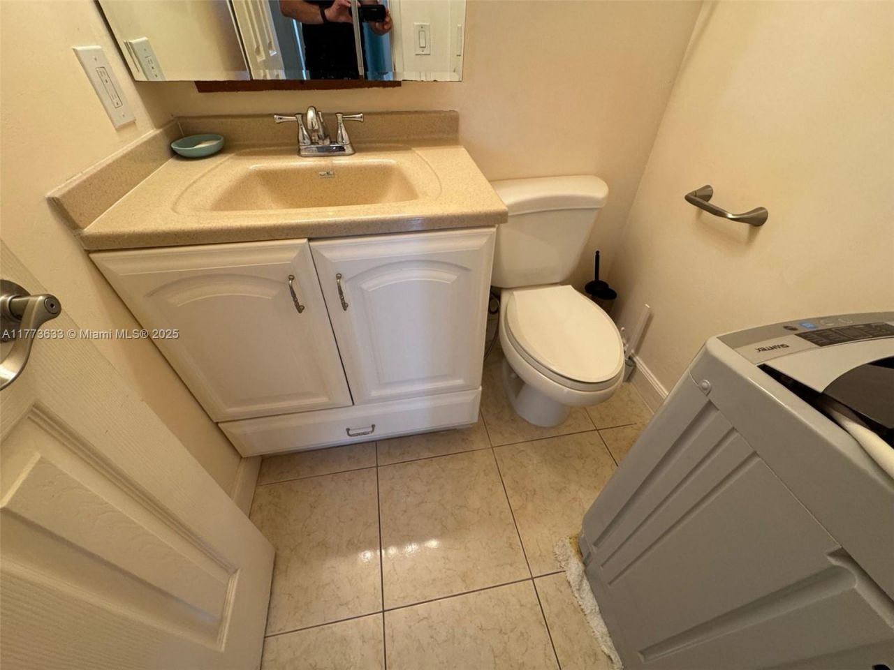 4330 Hillcrest Dr, Unit 304, Hollywood, FL 33021 Photo