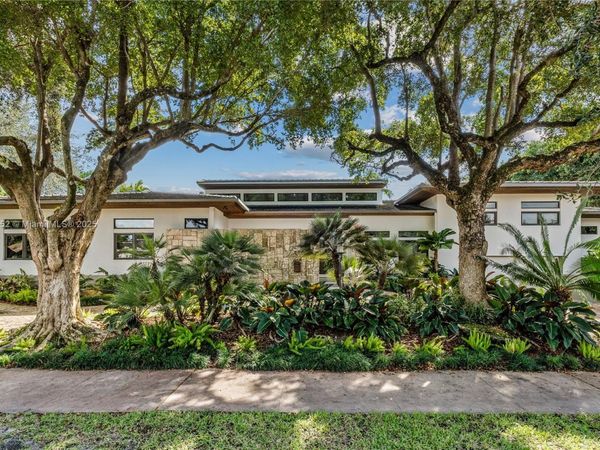 1060 Alfonso Ave, Coral Gables, FL 33146