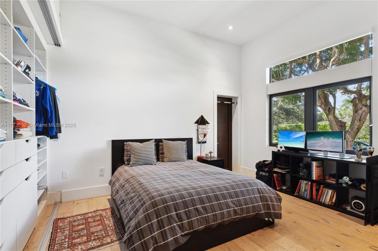 1060 Alfonso Ave, Coral Gables, FL 33146 Photo