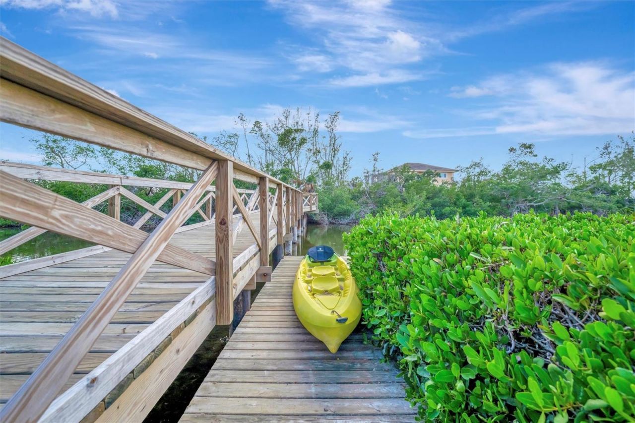 8555 Heron Lagoon Circle, Sarasota, FL 34242 Photo