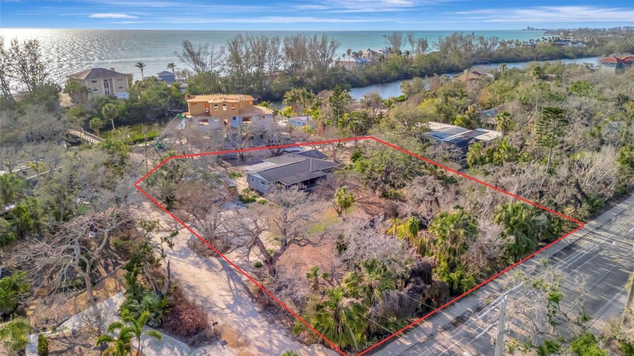 8555 Heron Lagoon Circle, Sarasota, FL 34242 Photo