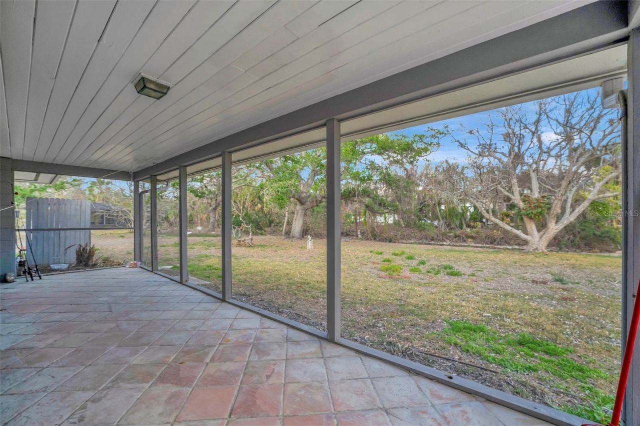 8555 Heron Lagoon Circle, Sarasota, FL 34242 Photo