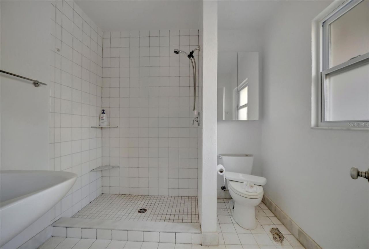 8555 Heron Lagoon Circle, Sarasota, FL 34242 Photo