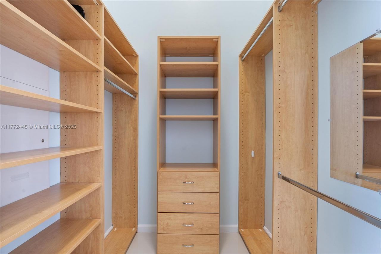 495 Brickell Ave, Unit 2203, Miami, FL 33131 Photo