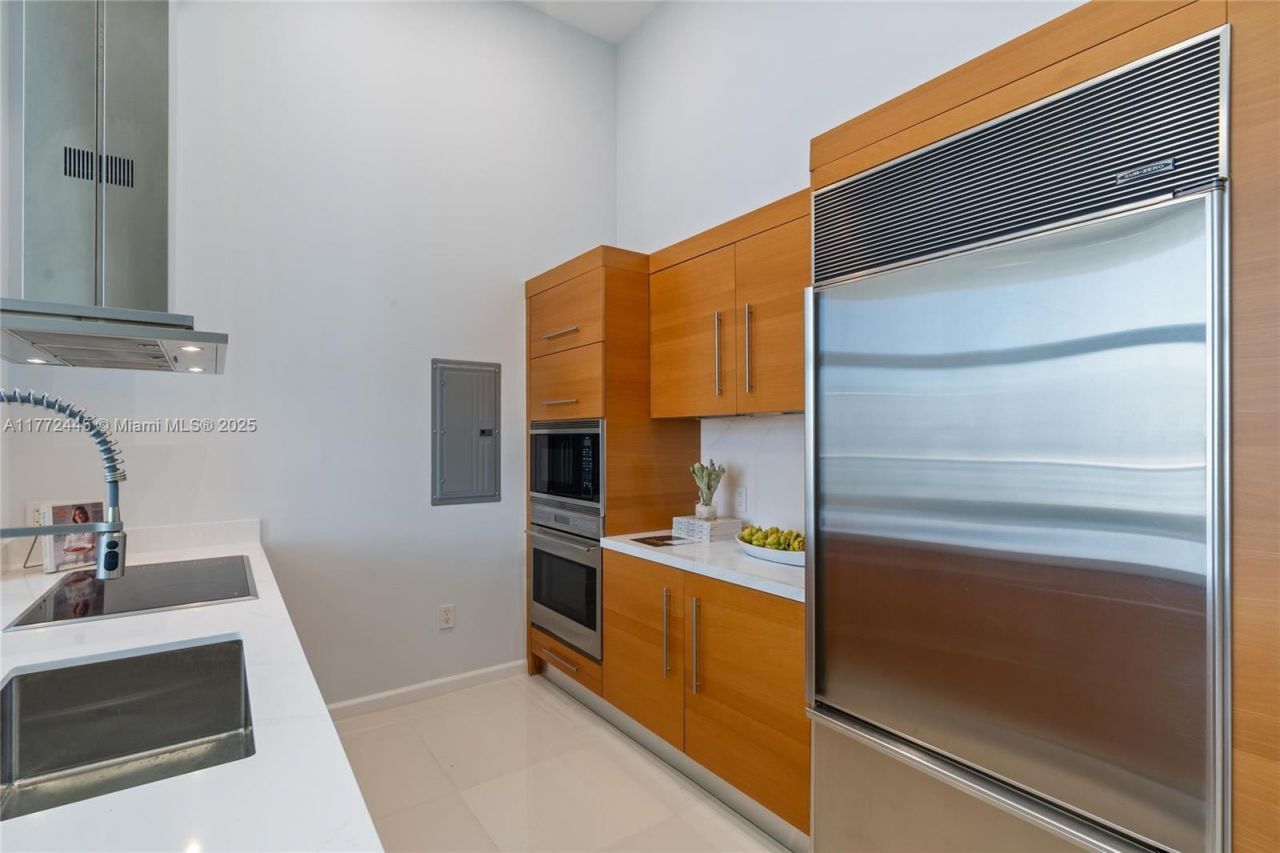 495 Brickell Ave, Unit 2203, Miami, FL 33131 Photo