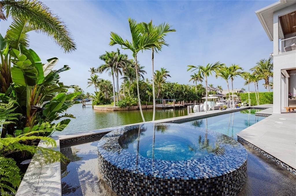 1266 Cobia Ct, Naples, FL 34102 Photo