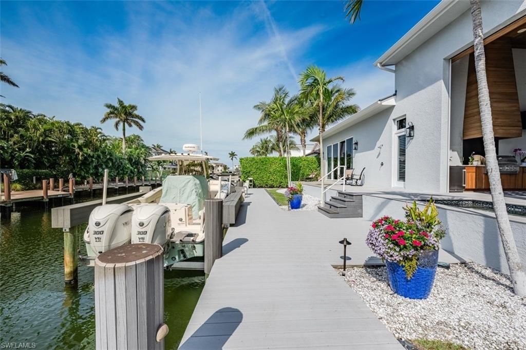 1266 Cobia Ct, Naples, FL 34102 Photo