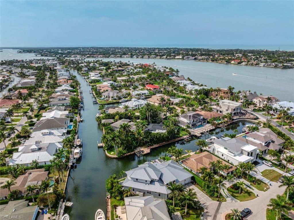 1266 Cobia Ct, Naples, FL 34102 Photo