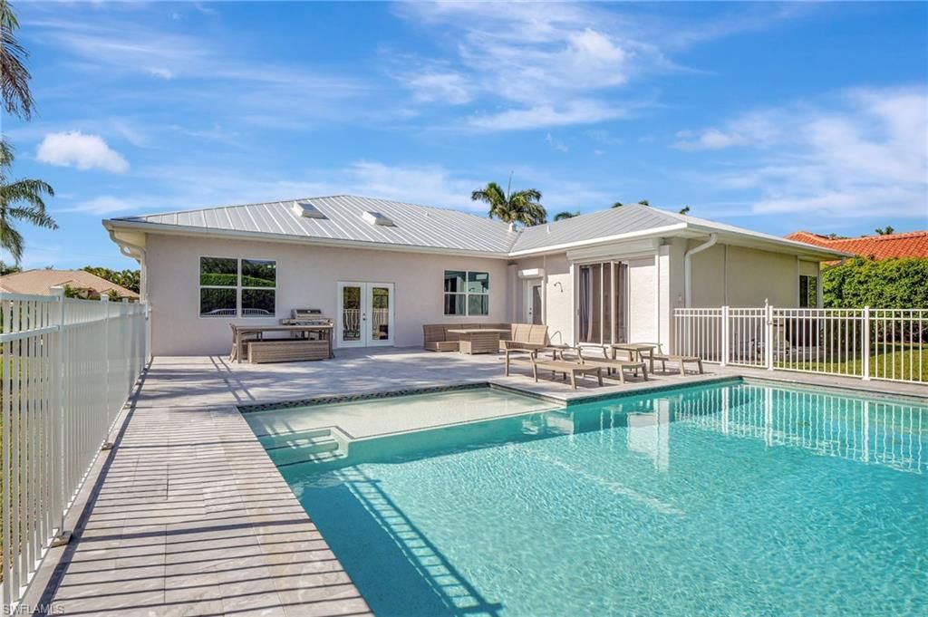 2024 Imperial Cir, Naples, FL 34110 Photo