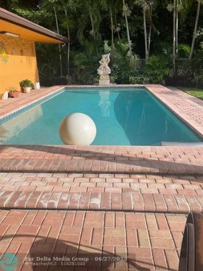 14500 NE 2nd Ave, Miami, FL 33161 Photo