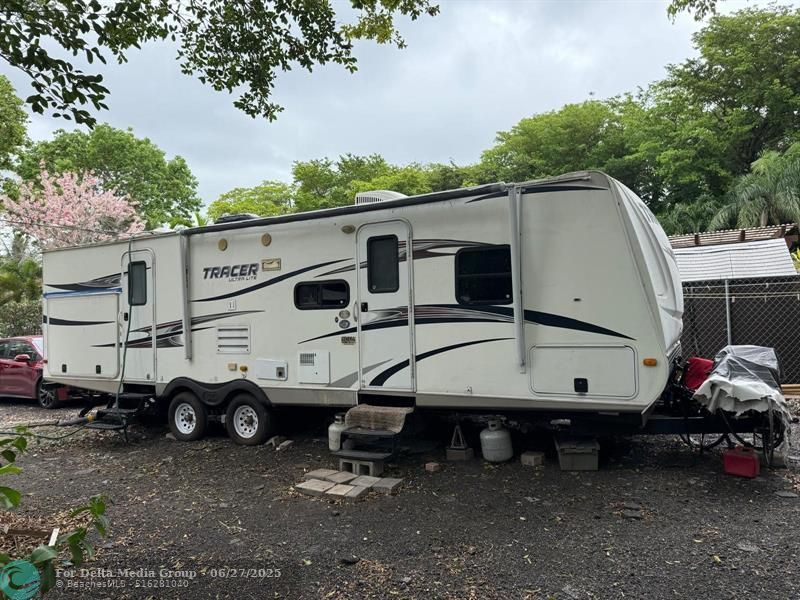 14500 NE 2nd Ave, Miami, FL 33161 Photo