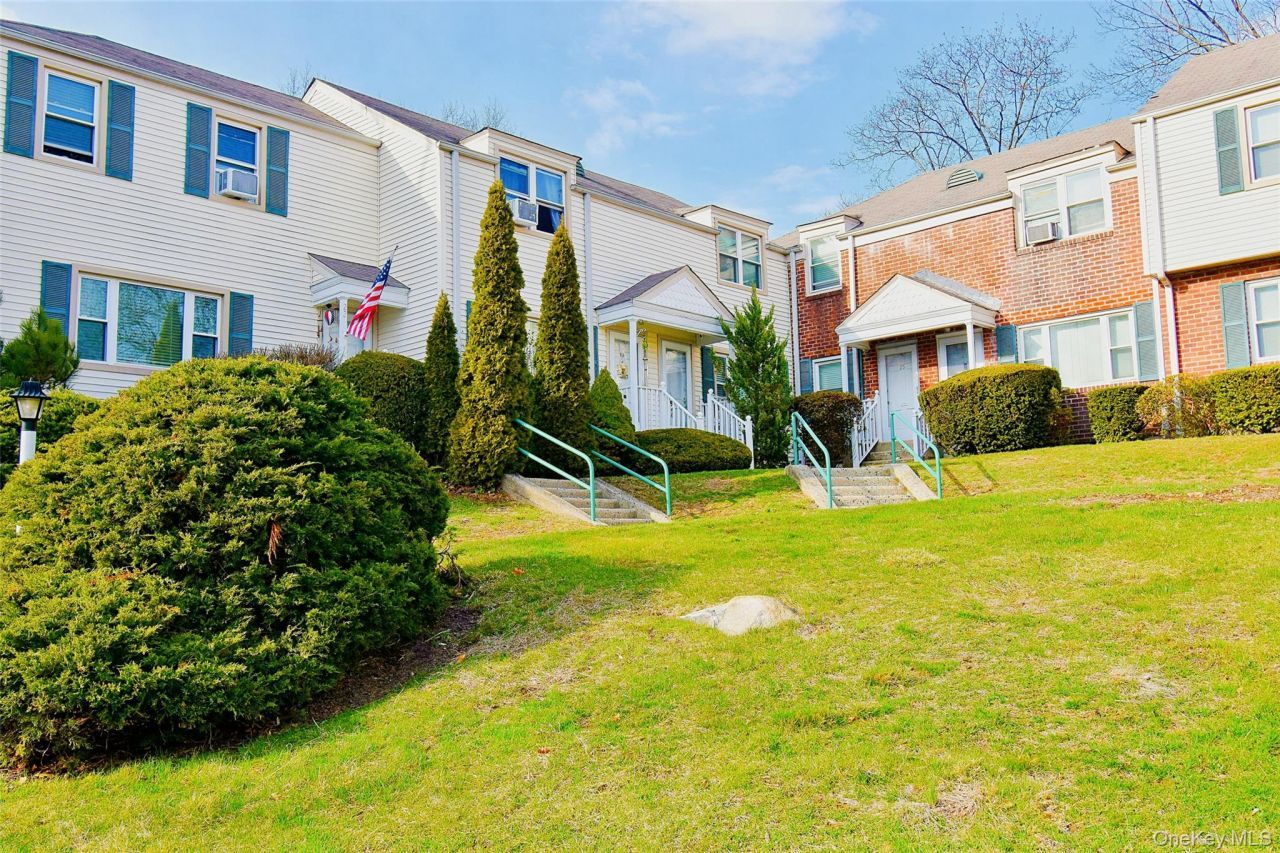 737 Tuckahoe Road Yonkers, NY 10710