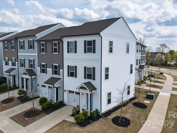 13304 Porter Creek Road, Charlotte, NC 28262