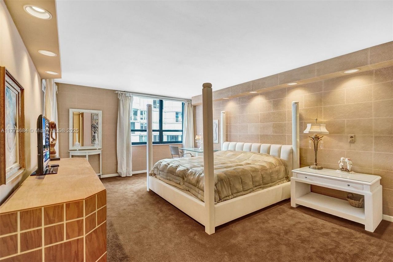 10175 Collins Ave, Unit 404, Bal Harbour, FL 33154 Photo