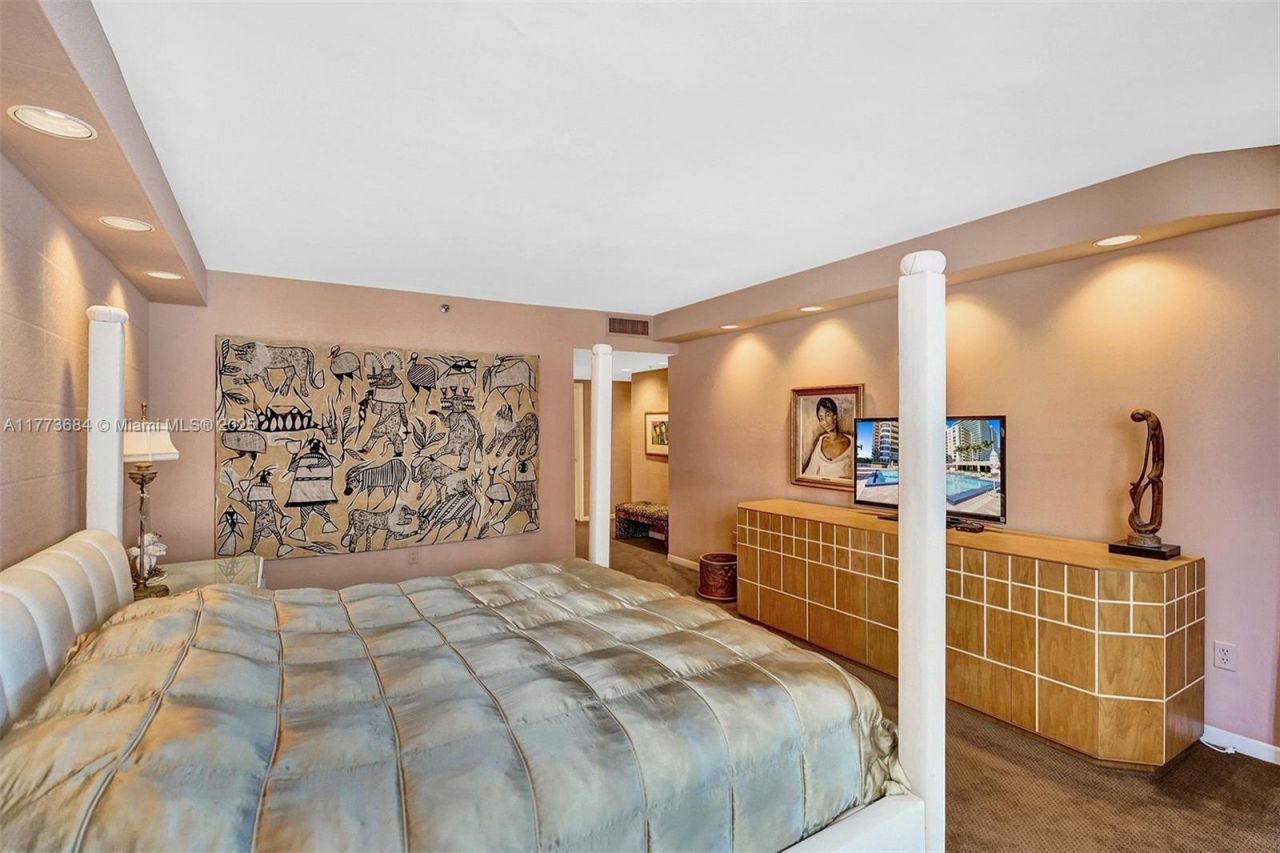 10175 Collins Ave, Unit 404, Bal Harbour, FL 33154 Photo