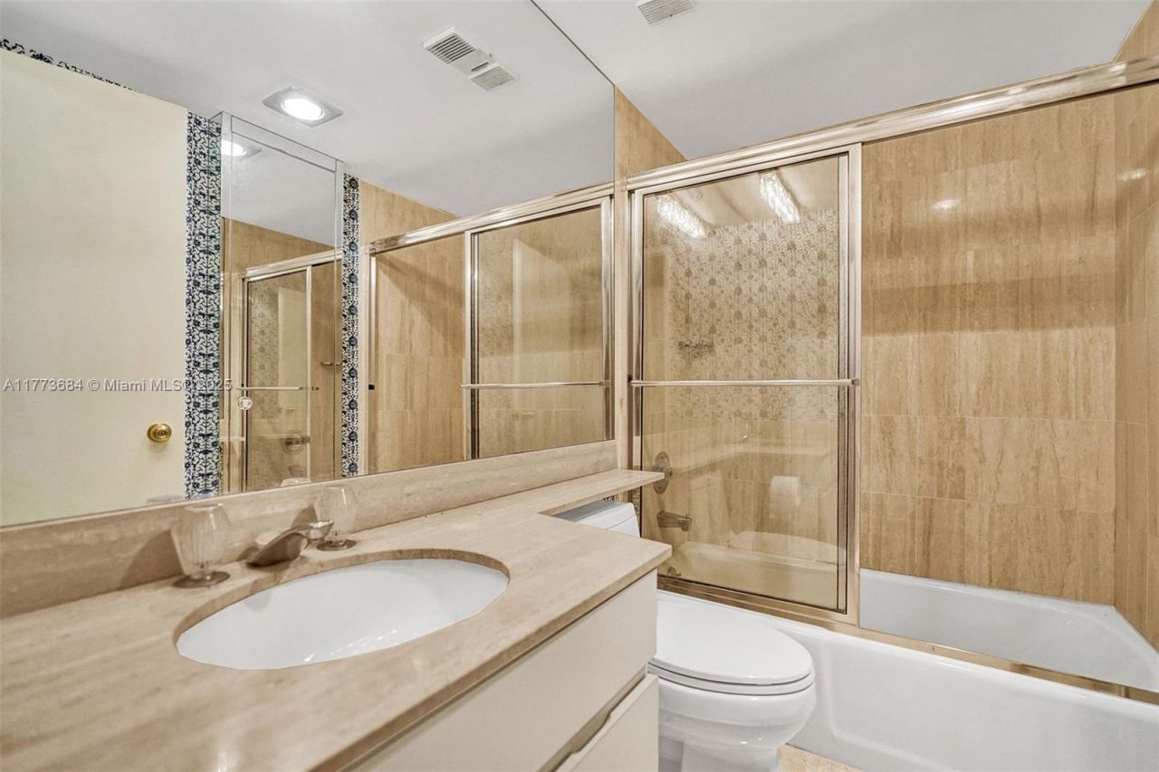 10175 Collins Ave, Unit 404, Bal Harbour, FL 33154 Photo