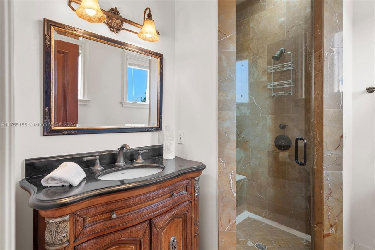 3201 NE 27th Ave, Lighthouse Point, FL 33064 Photo