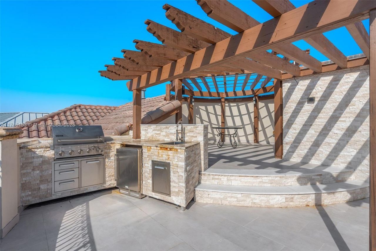 3201 NE 27th Ave, Lighthouse Point, FL 33064 Photo