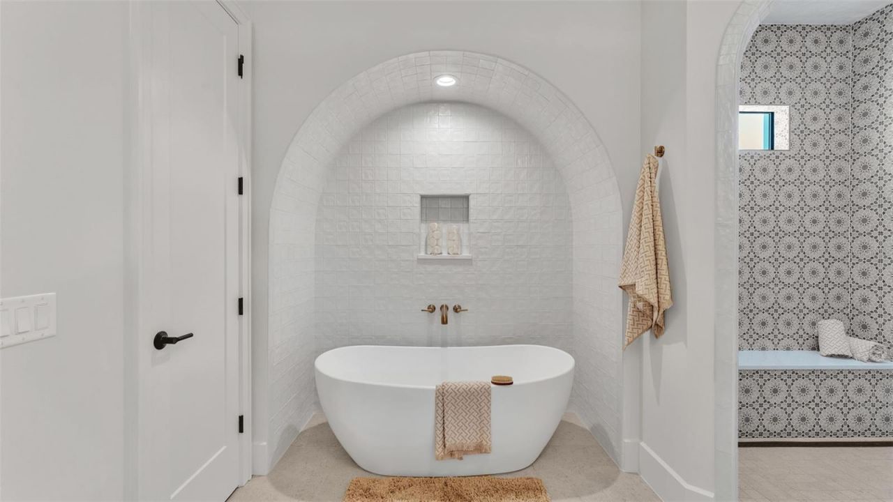 5472 Shoreview Drive, Lakeland, FL 33809 Photo