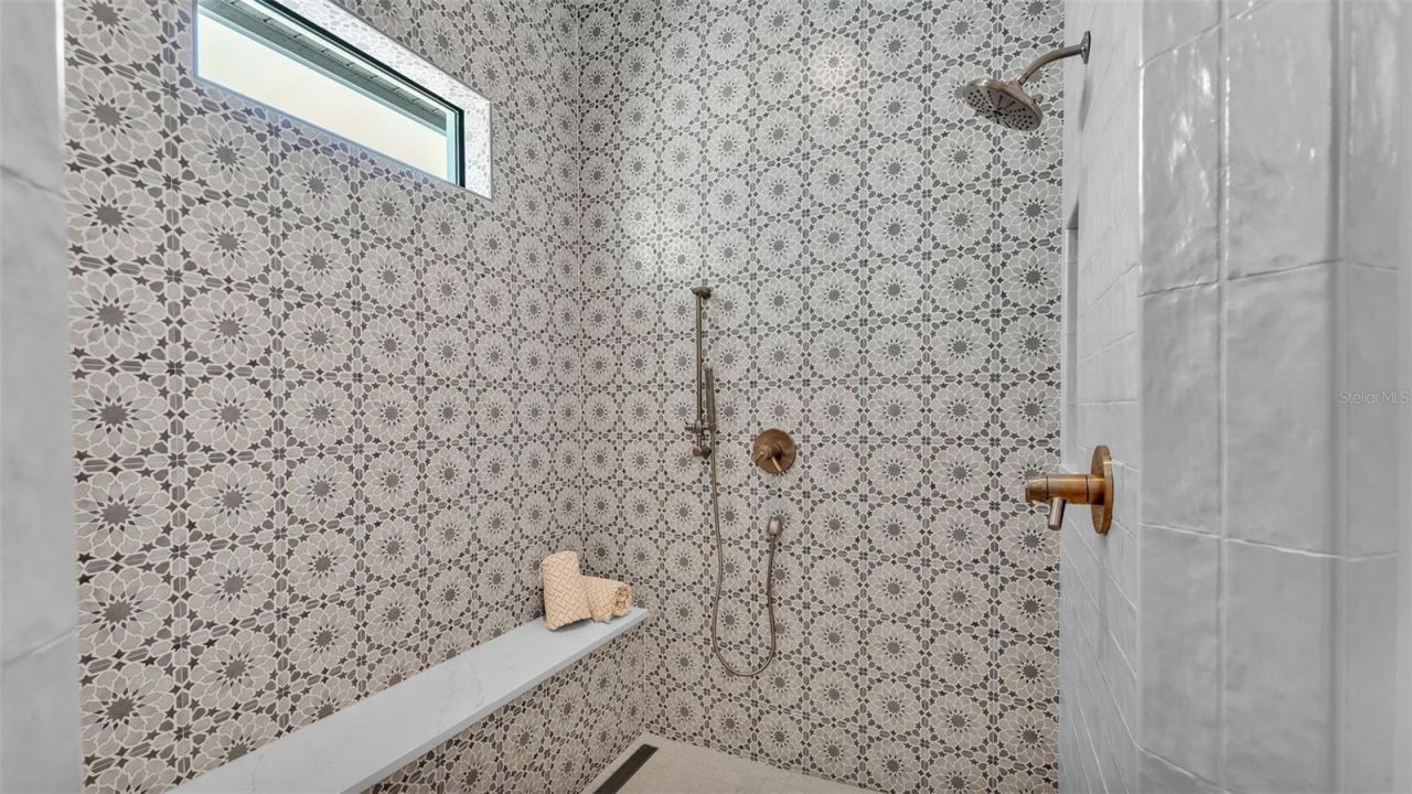 5472 Shoreview Drive, Lakeland, FL 33809 Photo