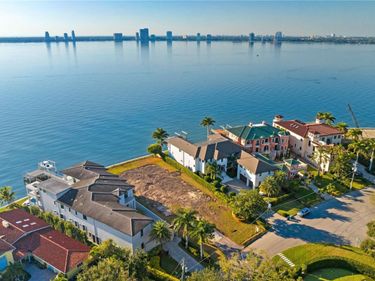 80 MARTINIQUE AVENUE, TAMPA, FL 33606