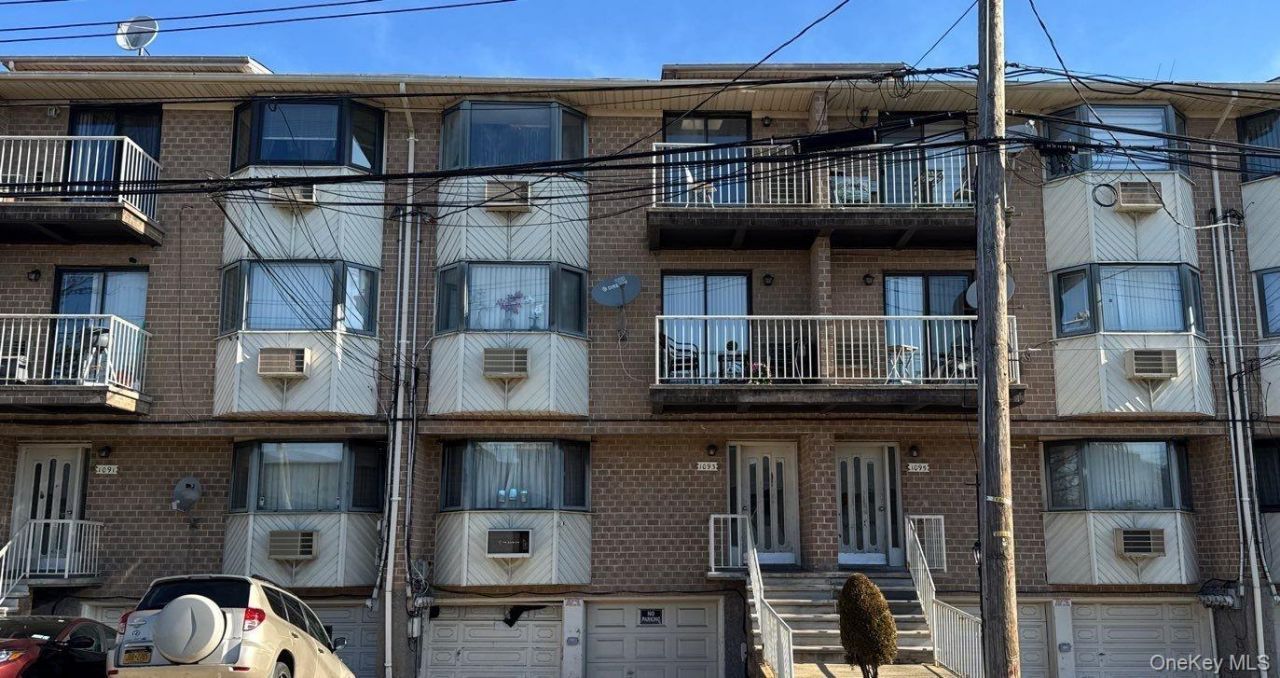 1093 E 72nd Street, Unit 13, Brooklyn, NY 11234 Main Photo