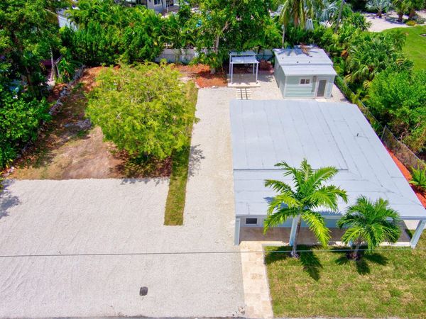 15 Seaside Avenue, KEY LARGO, FL 33037