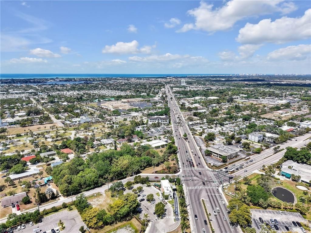 3184 Tamiami Trl E, Naples, FL 34112 Photo