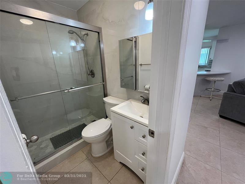 2100 NE 38th St, Unit 128, Lighthouse Point, FL 33064 Photo