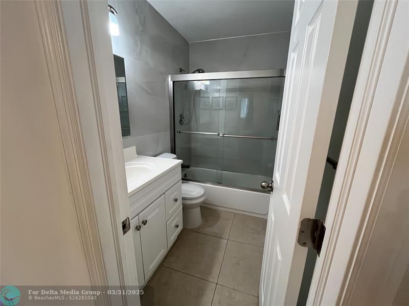 2100 NE 38th St, Unit 128, Lighthouse Point, FL 33064 Photo