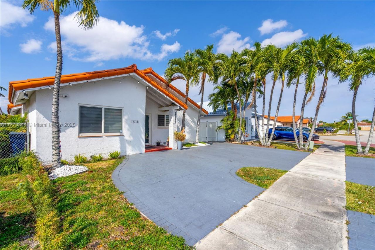 13351 SW 27th St, Miami, FL 33175 Photo