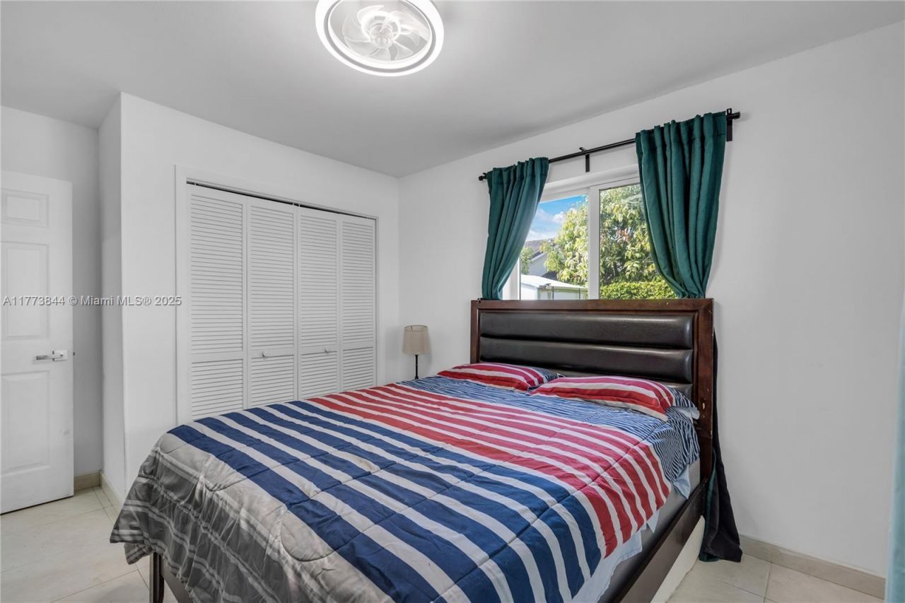 13351 SW 27th St, Miami, FL 33175 Photo