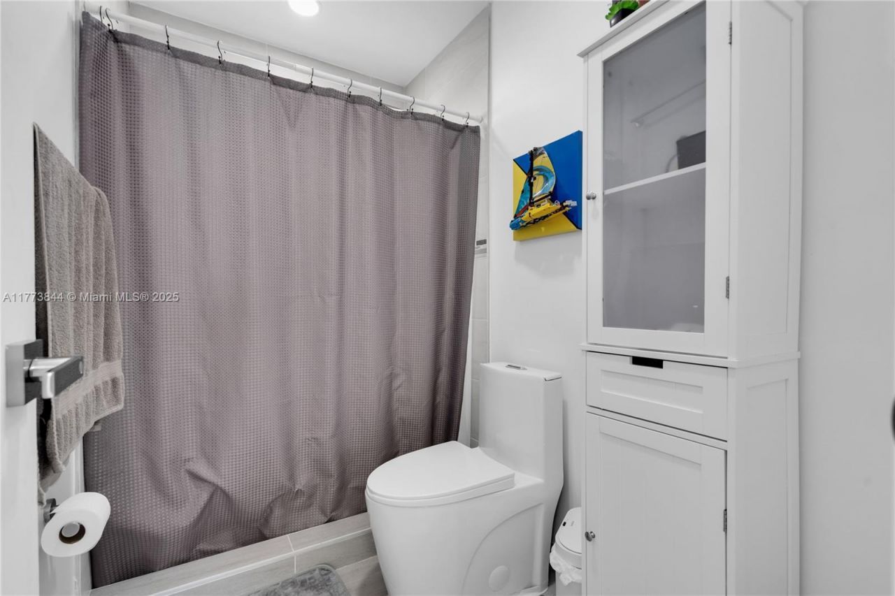 13351 SW 27th St, Miami, FL 33175 Photo