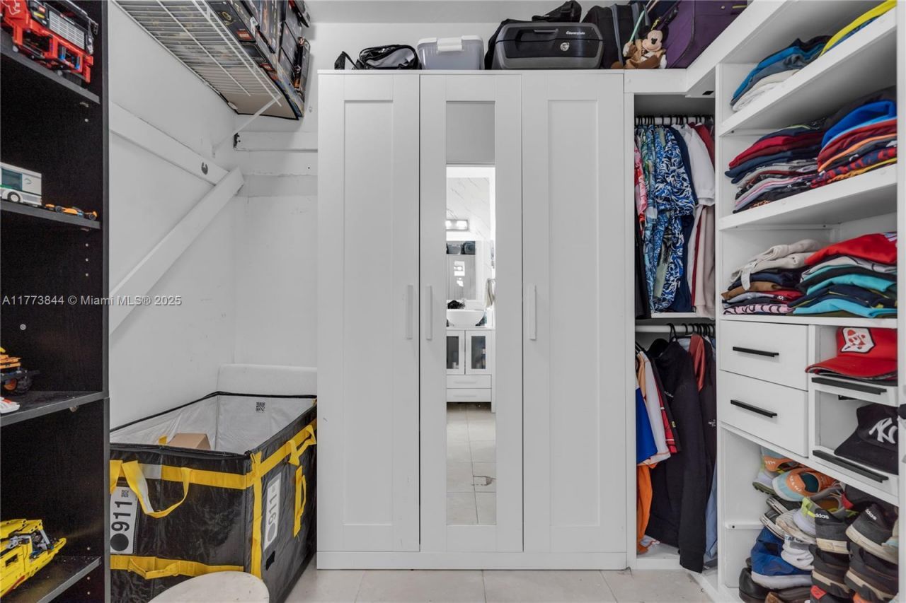 13351 SW 27th St, Miami, FL 33175 Photo