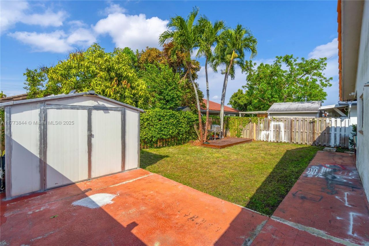 13351 SW 27th St, Miami, FL 33175 Photo