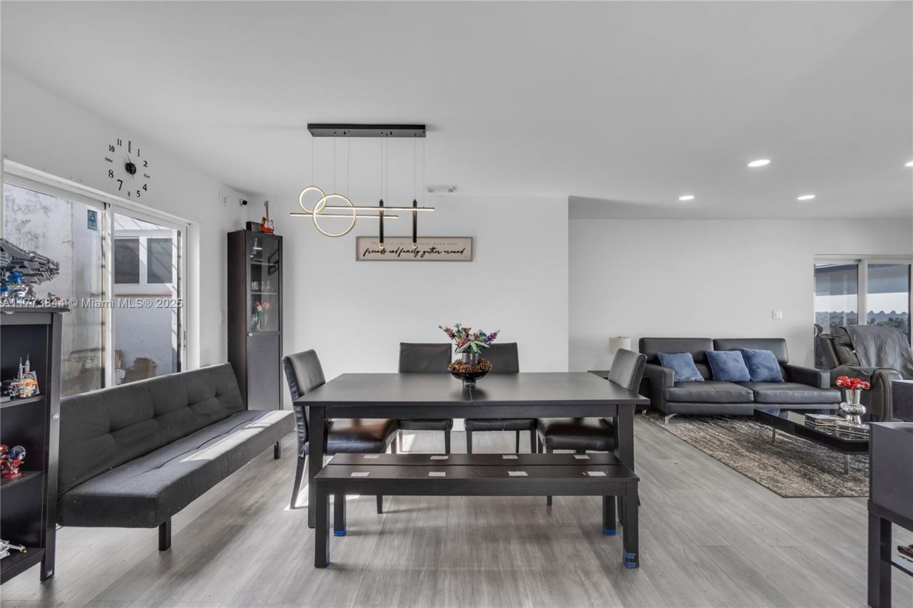 13351 SW 27th St, Miami, FL 33175 Photo