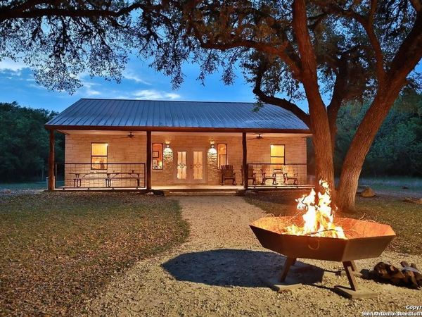 387 Madrone Loop, ConCan, TX 78838