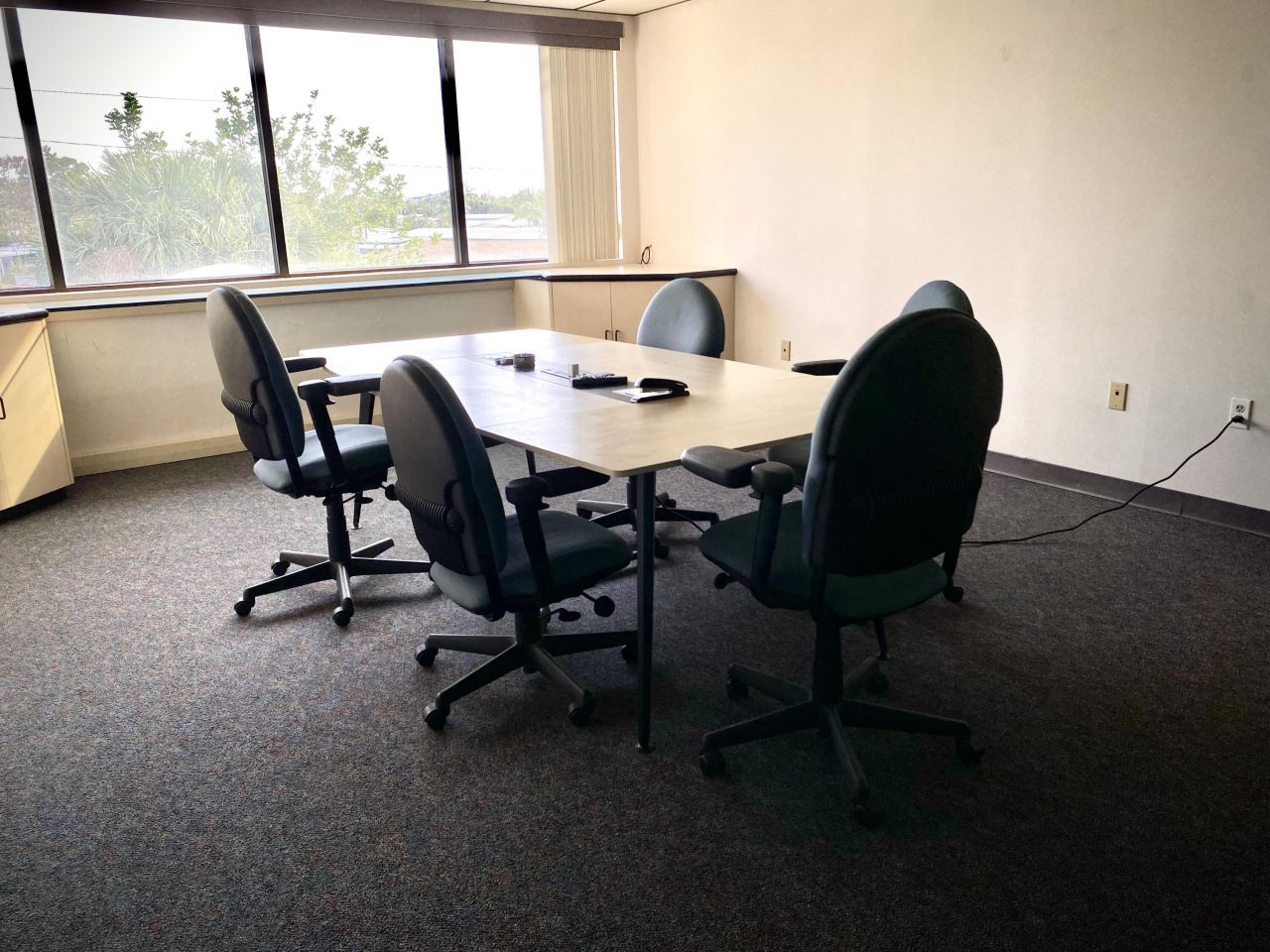 4119 W Blue Heron Boulevard, Unit 21, Riviera Beach, FL 33404 Photo