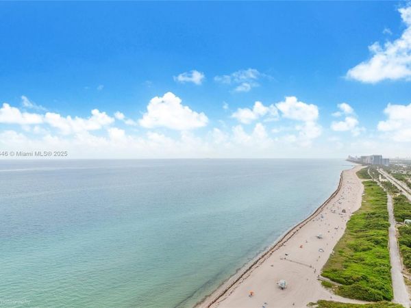 15701 Collins Ave, Unit 2405, Sunny Isles Beach, FL 33160