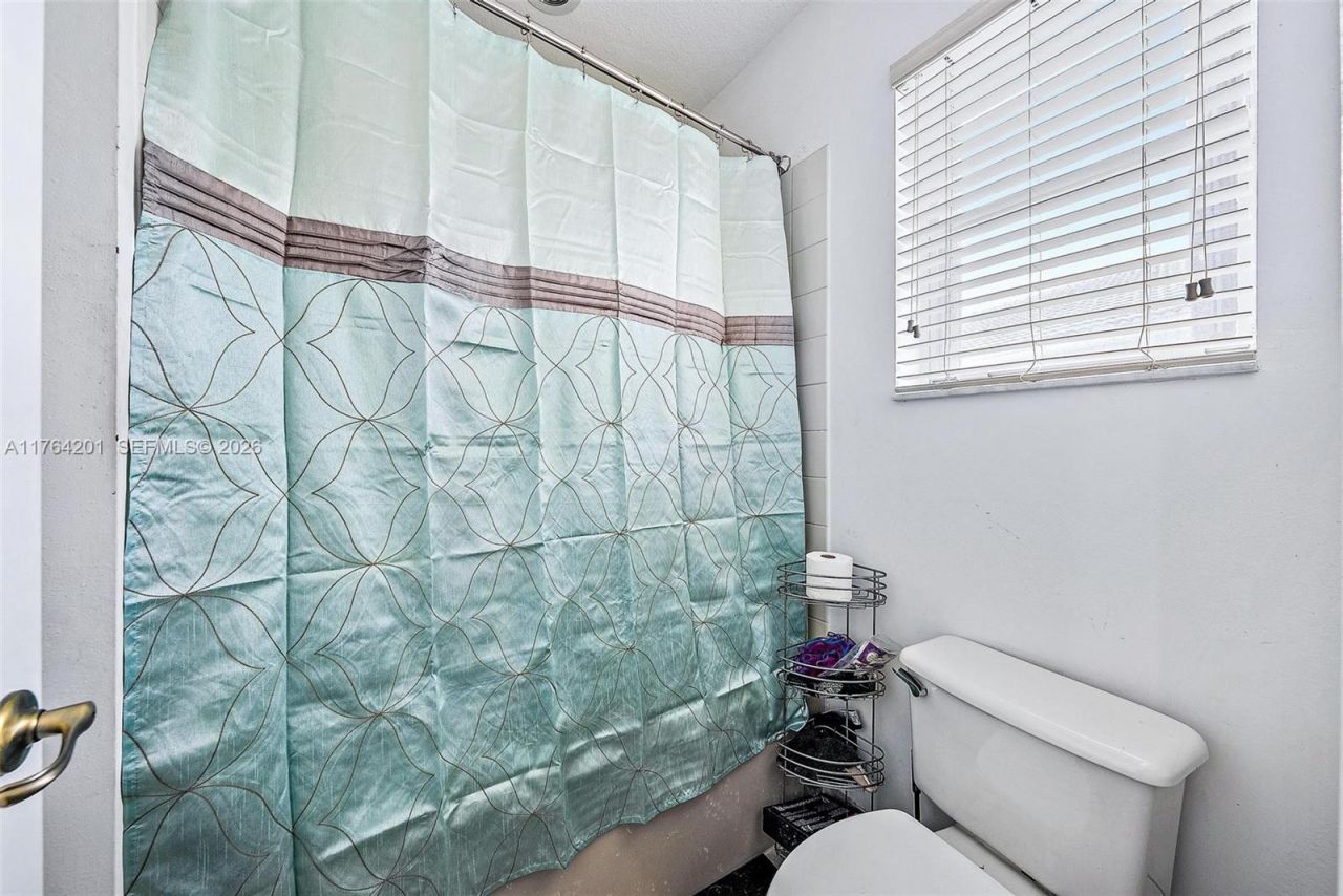 3229 Laurel Ridge Cir, Unit 3229, Riviera Beach, FL 33404 Photo