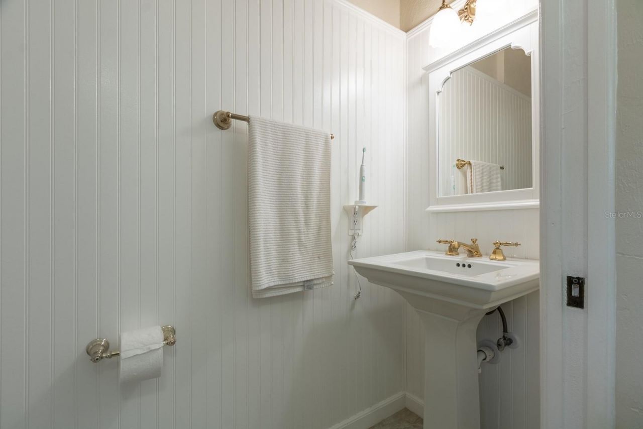 5620 NW 45th Lane, Gainesville, FL 32606 Photo