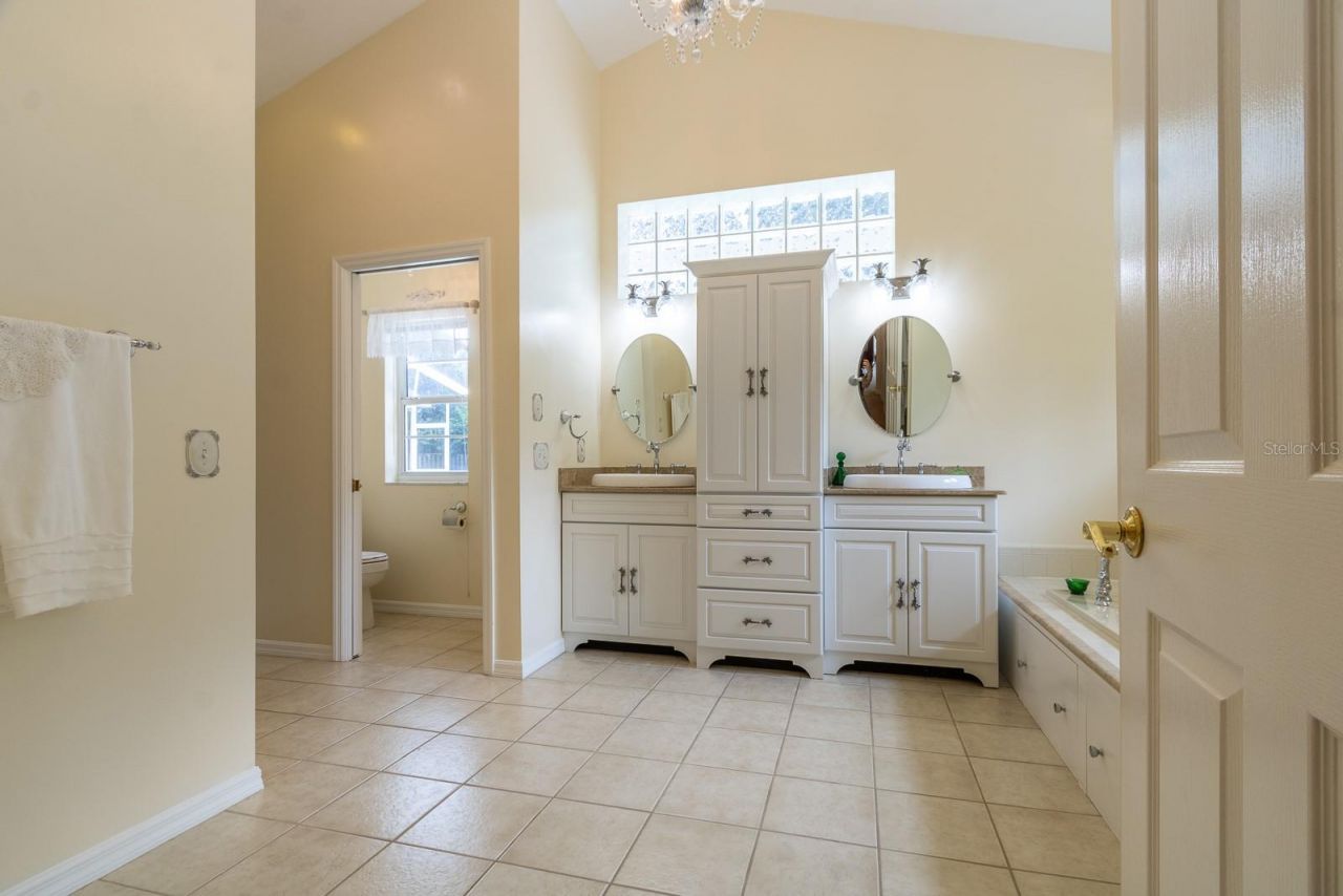 5620 NW 45th Lane, Gainesville, FL 32606 Photo