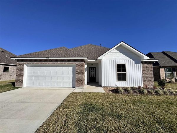 1828 BOWEN Road, Lake Charles, LA 70611