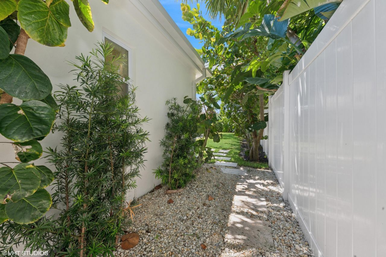 131 Harvard Drive, Lake Worth Beach, FL 33460 Photo