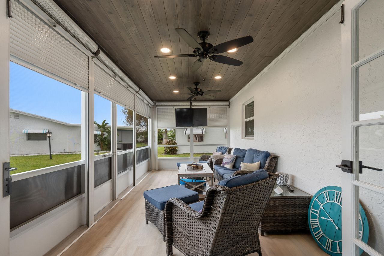 2105 Alfred Drive Drive Sw, Boynton Beach, FL 33426 Photo