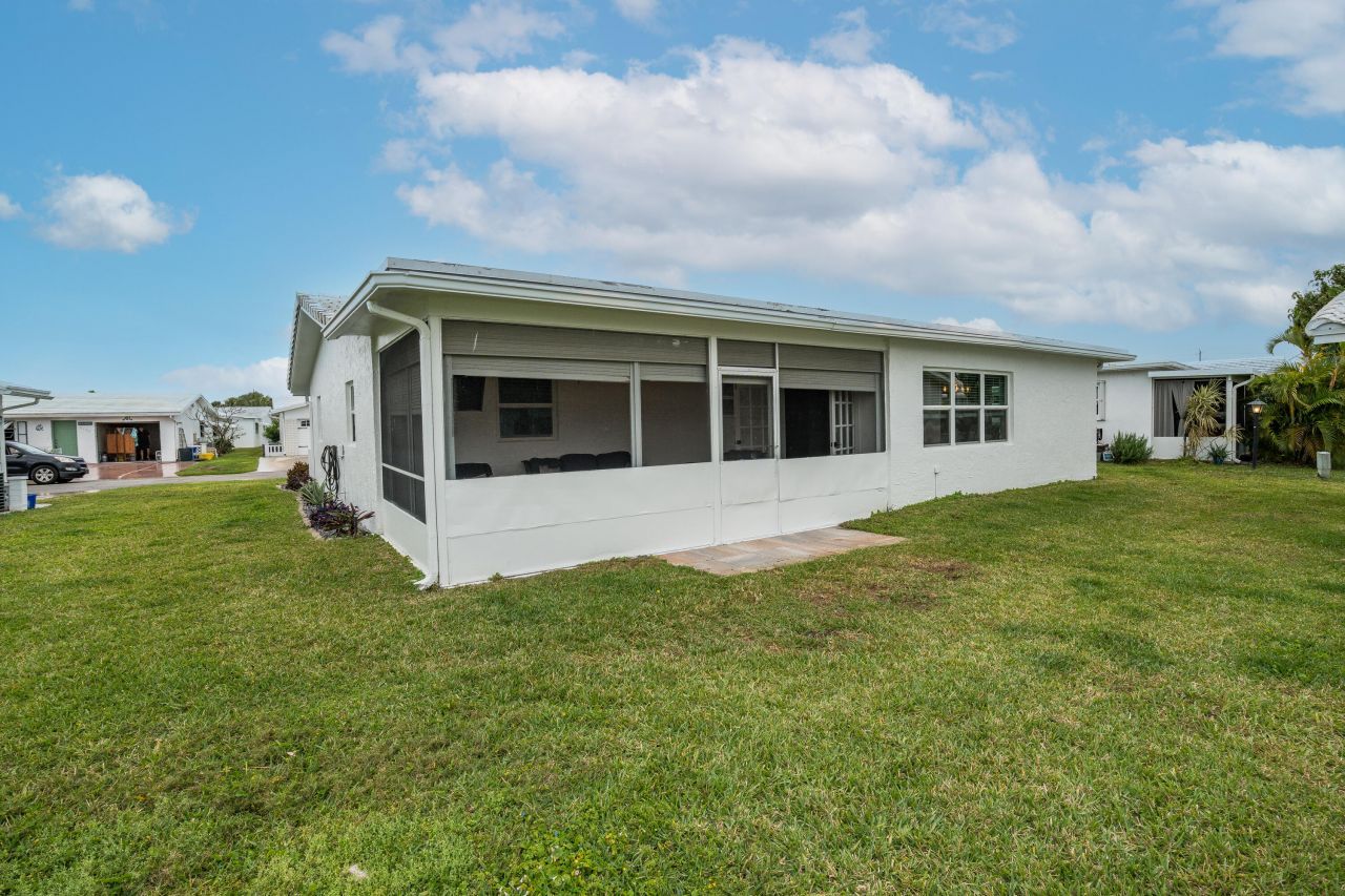 2105 Alfred Drive Drive Sw, Boynton Beach, FL 33426 Photo