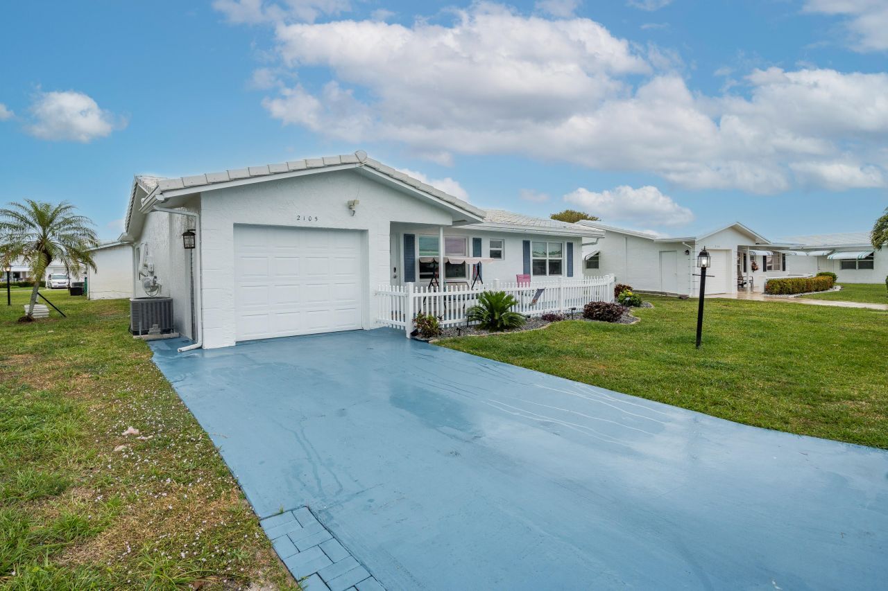2105 Alfred Drive Drive Sw, Boynton Beach, FL 33426 Photo