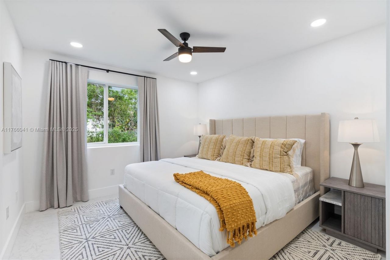 1212 NW 6th Ct, Fort Lauderdale, FL 33311 Photo