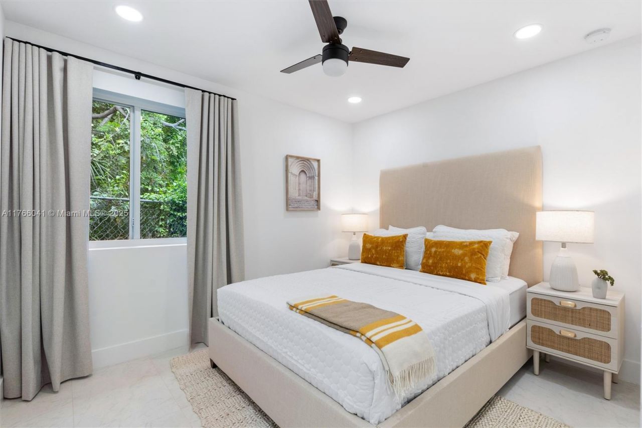 1212 NW 6th Ct, Fort Lauderdale, FL 33311 Photo