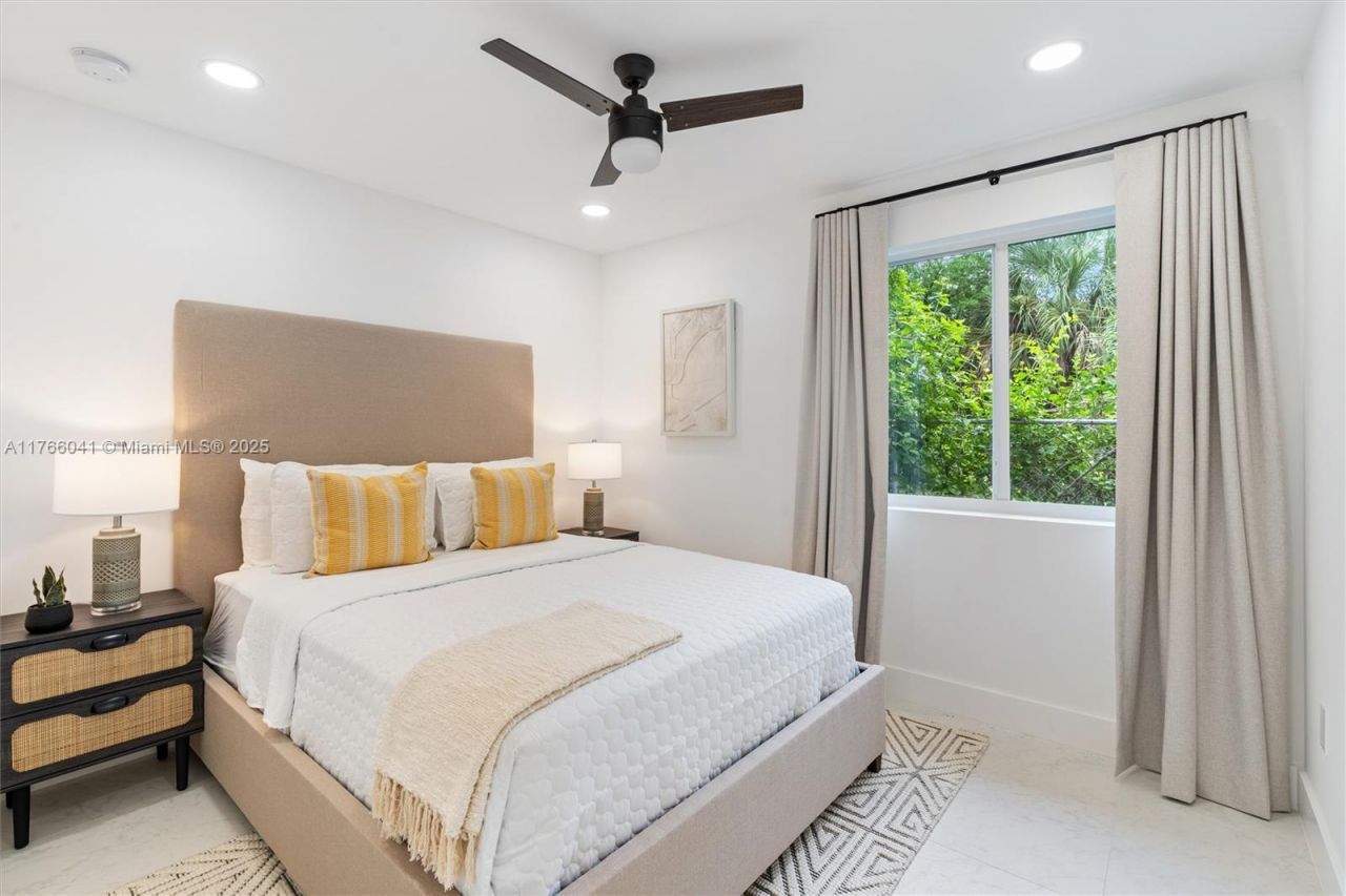 1212 NW 6th Ct, Fort Lauderdale, FL 33311 Photo